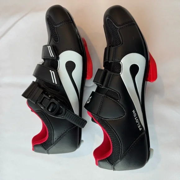 Peloton Black & Red Cycling Shoes with Cleats - Size 39 - Picture 3 of 12